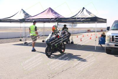 media/Nov-03-2025-Lets Ride (Mon) [[4d74c1c4d3]]/B Group/Grid/